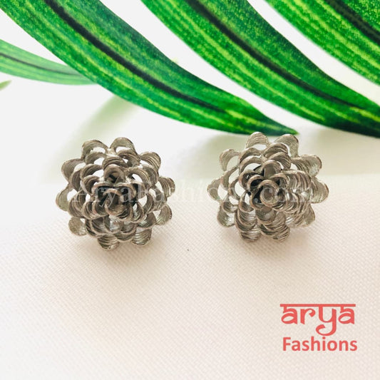 Esha Wire Mash Fusion Studs/Flower Earrings