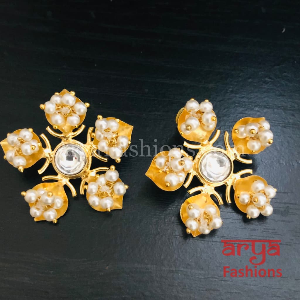 2020 Latest Gold Stud Earrings Design For Ladies|#Light Weight Gold #Stud  Earrings|Gold Tops D… | Gold earrings models, Small earrings gold, Gold  earrings for women